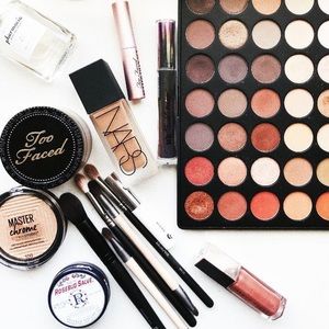 Meet your Posher, Cosmetics